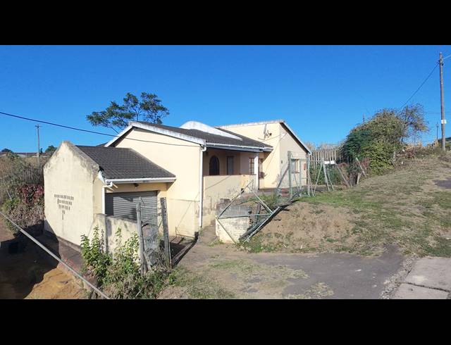 4 BEDROOM HOUSE FOR SALE IN UMLAZI H
